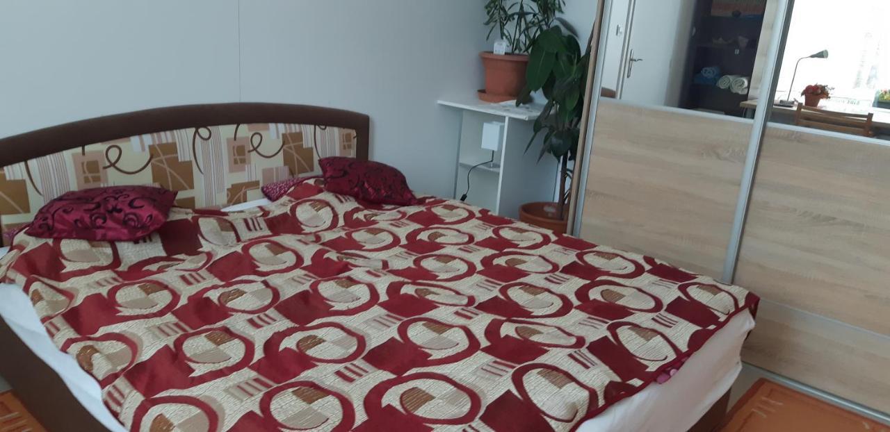 Apartman Yvet Sucany Esterno foto