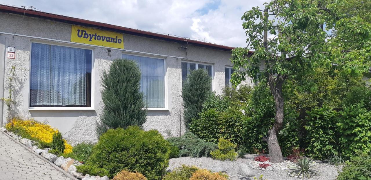 Apartman Yvet Sucany Esterno foto