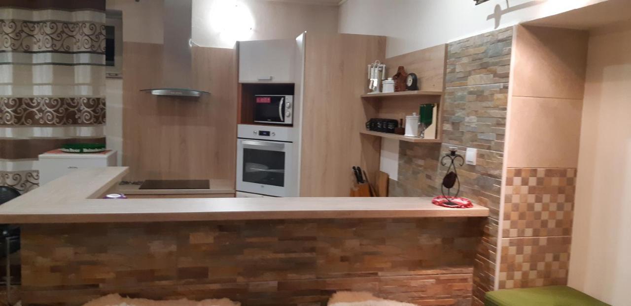 Apartman Yvet Sucany Esterno foto