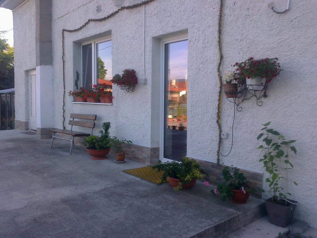 Apartman Yvet Sucany Esterno foto