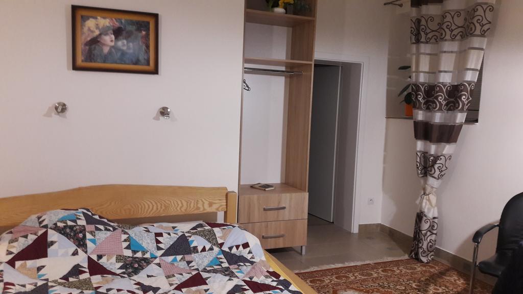 Apartman Yvet Sucany Esterno foto