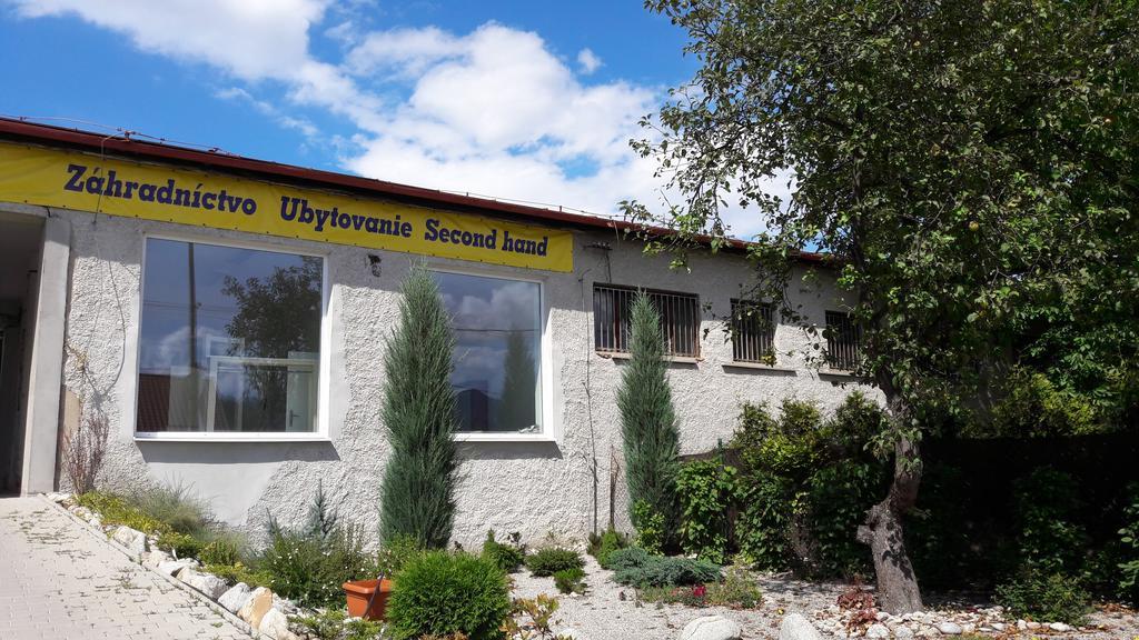 Apartman Yvet Sucany Esterno foto