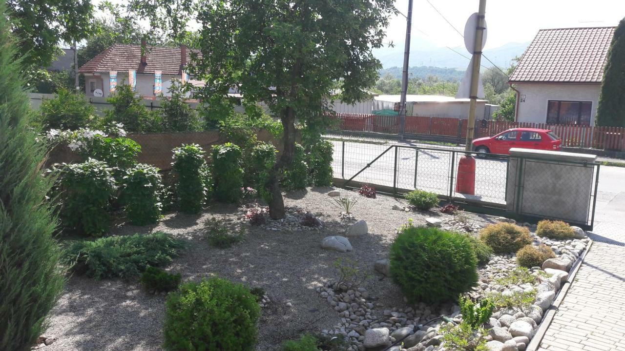 Apartman Yvet Sucany Esterno foto