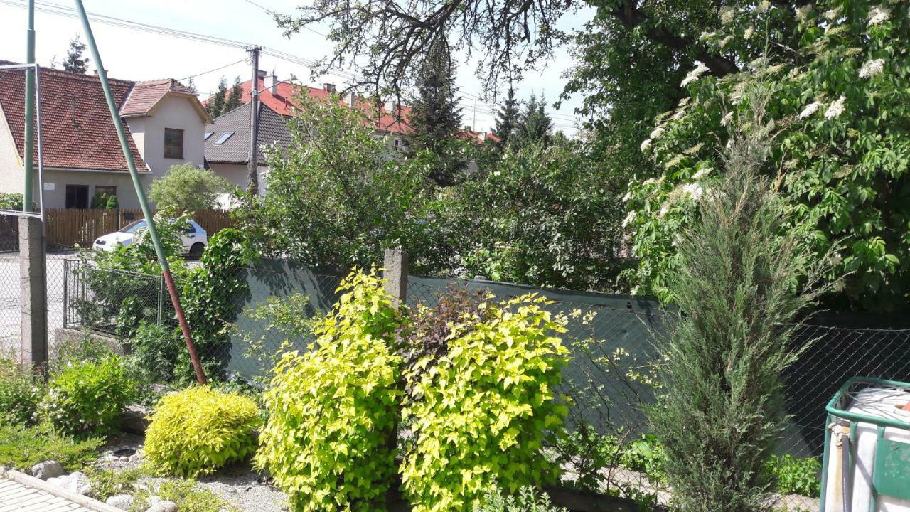 Apartman Yvet Sucany Esterno foto